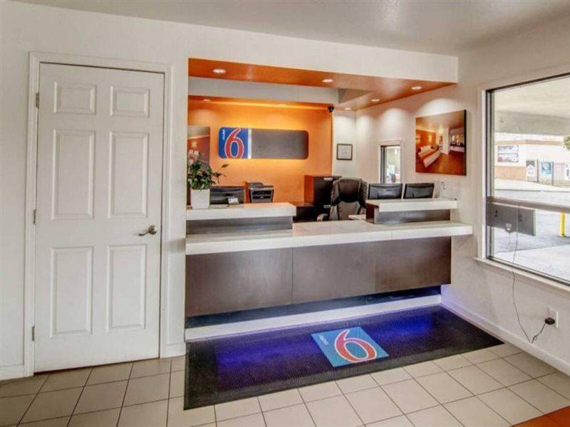Motel 6 Manteca Eksteriør billede