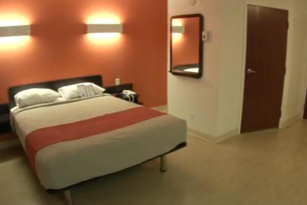 Motel 6 Manteca Eksteriør billede
