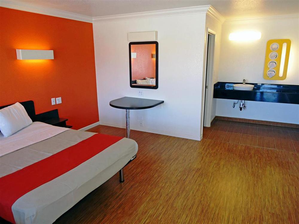 Motel 6 Manteca Værelse billede